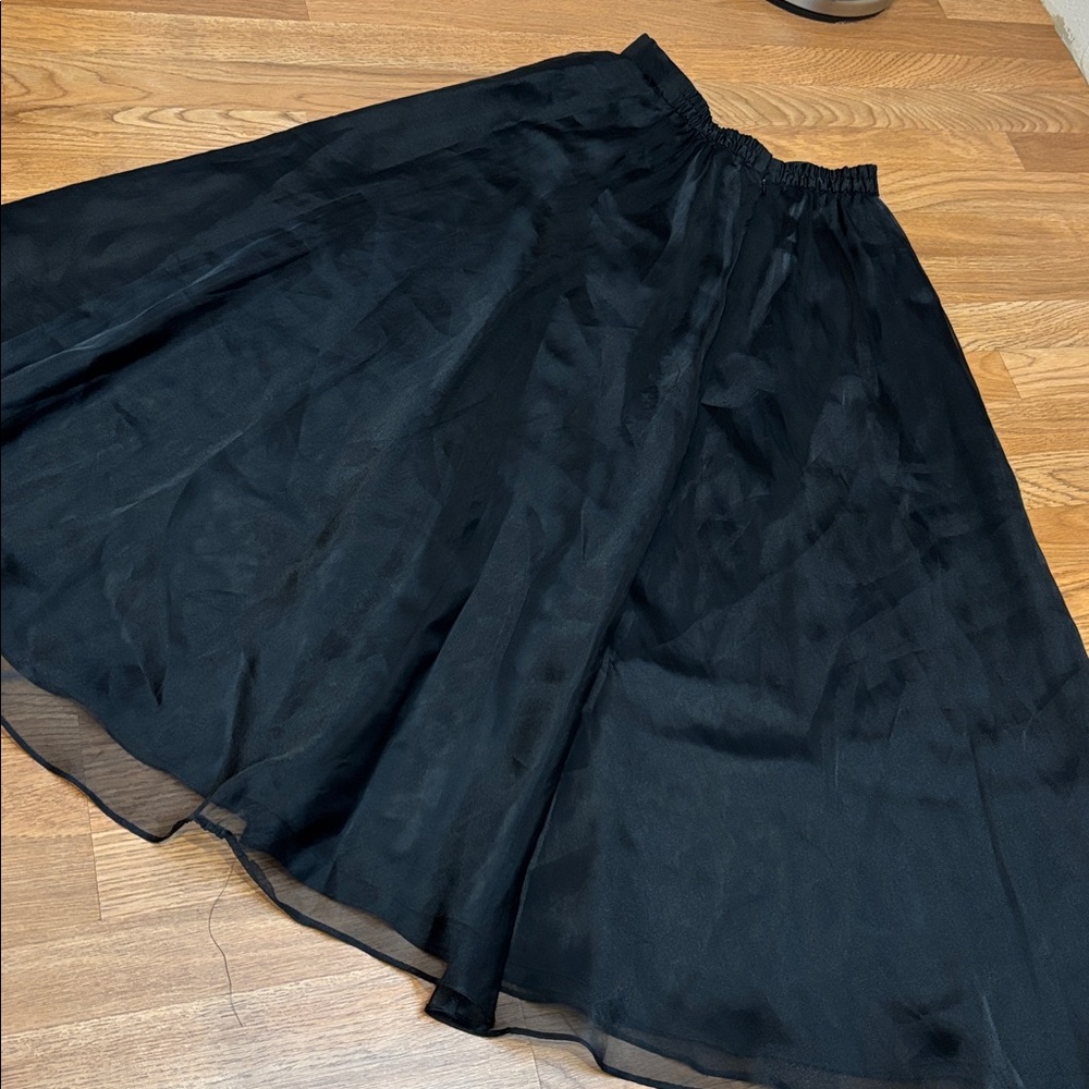 Vintage 1990’s J.B.S. Elegant black chiffon maxi skirt. Size 12.